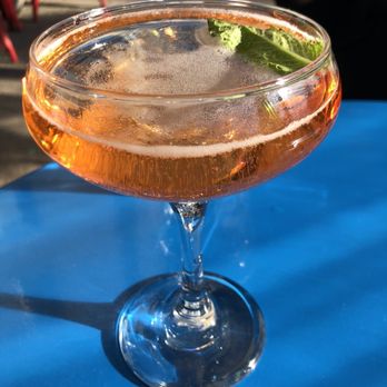 Le Paddock - Drink - French Near Me - Brooklyn, New York