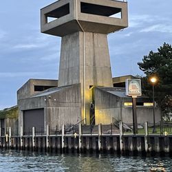 Big Kahuna Tiki Tours