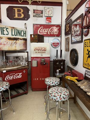 Harbert Antique Mall by null