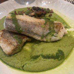 La Vinoteca - Hake with pea puree