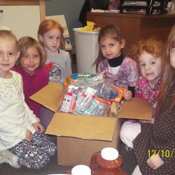 High Hopes Preschool - Packing Care packages for soldiers in Afganistan.