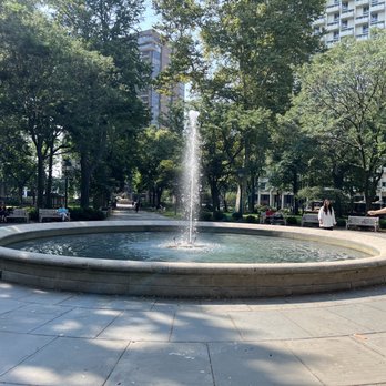 Washington Square - Parks Near Me - Philadelphia, Pennsylvania