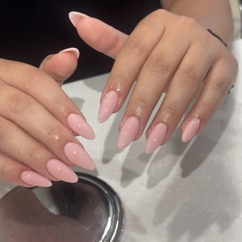 Luxury Nails & Spa - Nail Salons Near Me - Pittsburgh, Pennsylvania