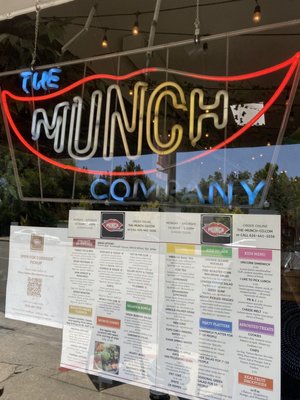 The Munch Company by null