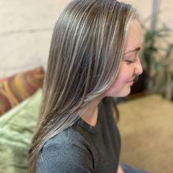 Mood Ring Beauty Studio