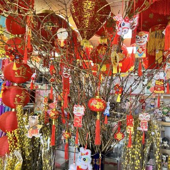 Truong An - LNY decor - Cosmetics & Beauty Supply Near Me - Denver, Colorado