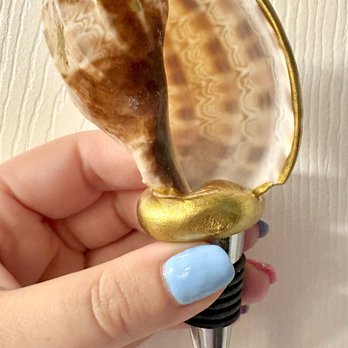 Handmade - Seashell wine stopper - Art Classes Near Me - West Palm Beach, Florida Handmade - Seashell wine stopper - Art Classes Near Me - West Palm Beach, Florida
