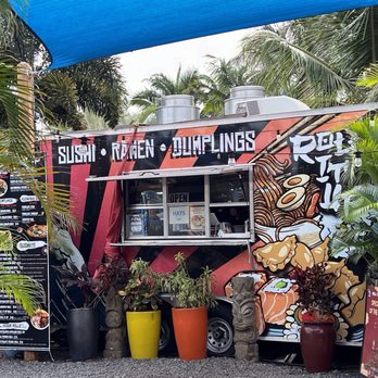 Kihei Food Oasis - Food Trucks Near Me - Kihei, Hawaii Kihei Food Oasis - Food Trucks Near Me - Kihei, Hawaii