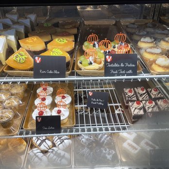 Vicky Bakery - Desserts - Bakeries Near Me - Hollywood, Florida