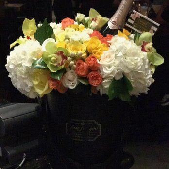 Boxed Flowers & Sweets - Florists Near Me - Glendale, California Boxed Flowers & Sweets - Florists Near Me - Glendale, California