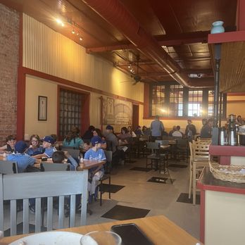 Ginger Sue's - A look inside - Breakfast & Brunch Near Me - Liberty, Missouri