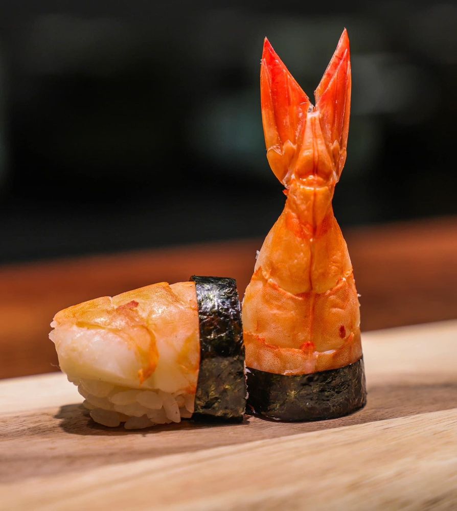 Yu Sushi Steakhouse Logo