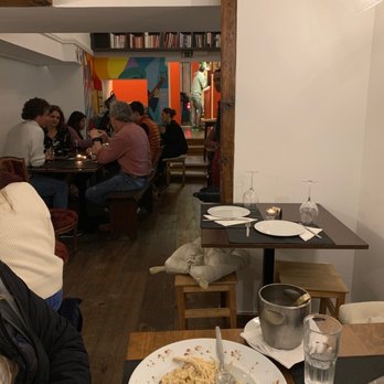 Tasquinha Canto do Fado - Small and fairly casual but cozy and welcoming. - Portuguese Near Me - Lisbon, 11