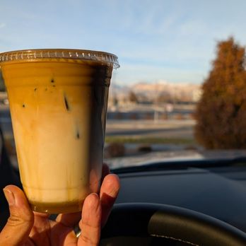 La Barba Coffee - Draper - Iced Caramel Latte - Coffee & Tea Near Me - Draper, Utah
