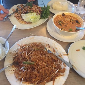 Thai Wok Kitchen - Pad Thai red curry and chicken larb - Thai Near Me - Vancouver, Washington Thai Wok Kitchen - Pad Thai red curry and chicken larb - Thai Near Me - Vancouver, Washington