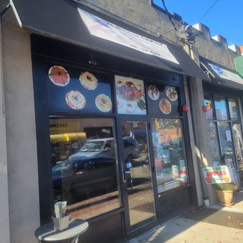 Rola's Kitchen Mediterranean Grill - Mediterranean Near Me - Wood-ridge, New Jersey