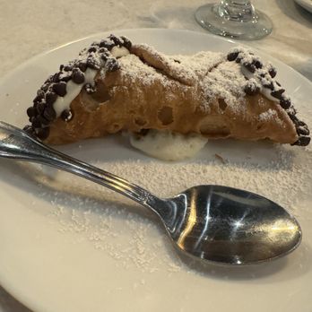Mangia - Cannoli - Italian Near Me - Orlando, Florida