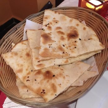 Shalimar Restaurant Ulm - Naan mit Knobi - Indian Near Me - Ulm, BW