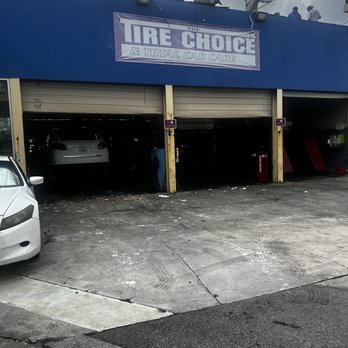 Tire Choice Auto Service Centers - Front entrance - Tires Near Me - Miami Beach, Florida Tire Choice Auto Service Centers - Front entrance - Tires Near Me - Miami Beach, Florida