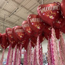 Yao many balloons