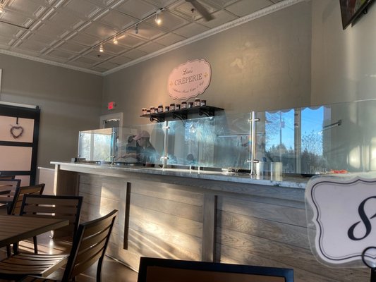 Lisa's Creperie & Cafe by null