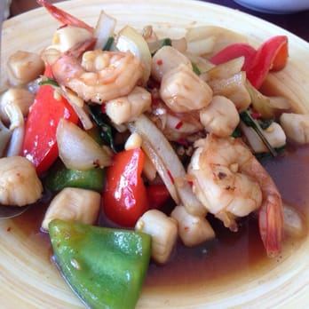 Siam I Am - Scallop and shrimp with bell peppers and onions. It was eh~ - Thai Near Me - Redondo Beach, California Siam I Am - Scallop and shrimp with bell peppers and onions. It was eh~ - Thai Near Me - Redondo Beach, California