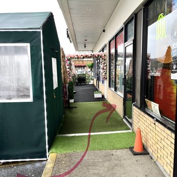 Gustico Latin Kitchen - Blooms: (Parking Lot+Central Ave On Left) - Latin American Near Me - Yonkers, New York Gustico Latin Kitchen - Blooms: (Parking Lot+Central Ave On Left) - Latin American Near Me - Yonkers, New York