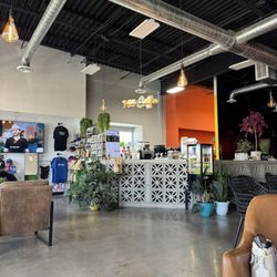 787 Coffee - Beautiful, open atmosphere. A good place to hang out and relax