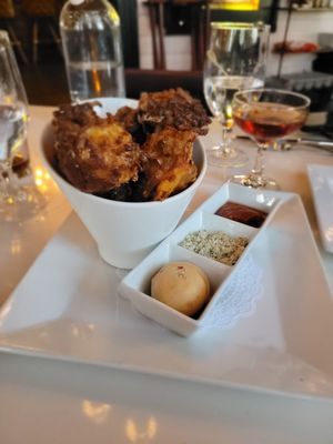 The Cricket Club by null