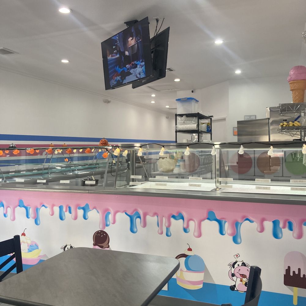 Rogers Homemade Ice Cream - The cutest icecream shop , gives a classic nostalgic feel which I love! - Ice Cream & Frozen Yogurt Near Me - Orange, California Rogers Homemade Ice Cream - The cutest icecream shop , gives a classic nostalgic feel which I love! - Ice Cream & Frozen Yogurt Near Me - Orange, California
