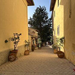 Bar Divino - Leading to Bar divino!