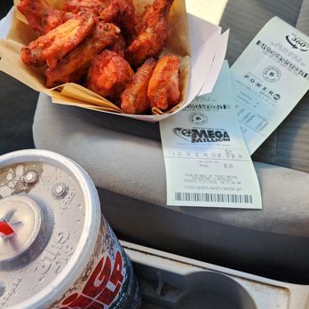 7-Eleven - Super Big Gulp hits the spot while 90F. Wings for The Homie. Hopeful lottery tix (7/21/26). - Convenience Stores Near Me - Seattle, Washington 7-Eleven - Super Big Gulp hits the spot while 90F. Wings for The Homie. Hopeful lottery tix (7/21/26). - Convenience Stores Near Me - Seattle, Washington