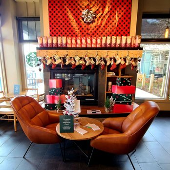 STARBUCKS - 12'10'2020 It's beginning to look a lot like Christmas. - Coffee & Tea Near Me - Annapolis, Maryland