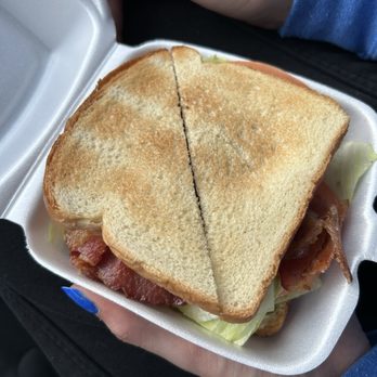 B & G Dairy Bar - BLT - Ice Cream & Frozen Yogurt Near Me - Sunman, Indiana