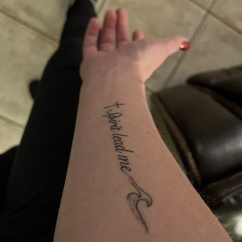Luckys Tattoo - Tattoo Near Me - Santa Susana, California