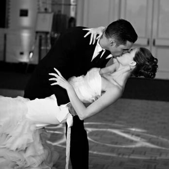 Dansé Ballroom - Smooth and Entertaining first dances. - Dance Studios Near Me Dansé Ballroom - Smooth and Entertaining first dances. - Dance Studios Near Me