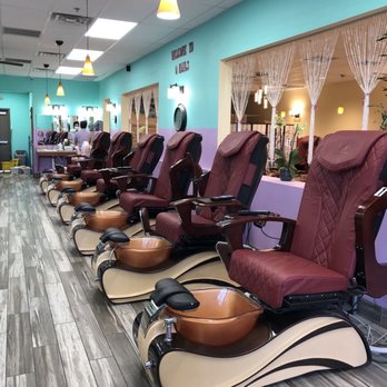 Q NAILS - Original stations. - Nail Salons Near Me - Yuma, Arizona