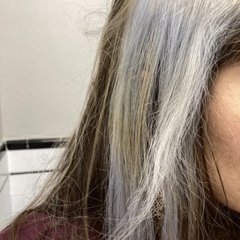 Tresses Salon - Uneven coloring and another piece of broken hair. - Hair Salons Near Me - Washington, DC, District of Columbia Tresses Salon - Uneven coloring and another piece of broken hair. - Hair Salons Near Me - Washington, DC, District of Columbia