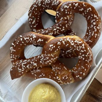 Arsenal Cider House - Soft pretzels - Bars Near Me - Pittsburgh, Pennsylvania Arsenal Cider House - Soft pretzels - Bars Near Me - Pittsburgh, Pennsylvania