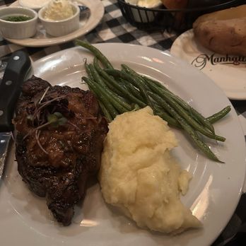 Manhattan Restaurant - New York with Sinatra topper - Steakhouses Near Me - Fresno, California Manhattan Restaurant - New York with Sinatra topper - Steakhouses Near Me - Fresno, California