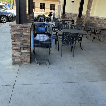 Kneaders Bakery & Cafe - Homeless man's stolen grocery cart - Bakeries Near Me - Mesa, Arizona