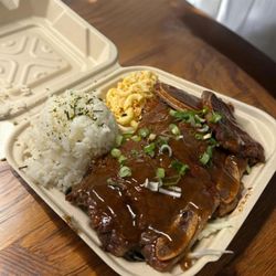 Alohapdx Hawaiian Food - Ribs with Mac salad and side rice