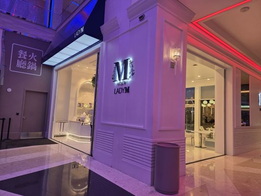 Lady M Cake Boutique - Las Vegas by null