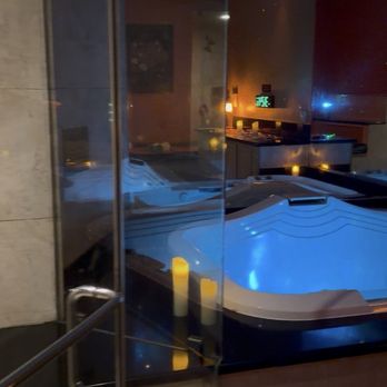 Zen Springs - Shower and Whirlpool Hot tub - Hydrotherapy Near Me - Oakland, California Zen Springs - Shower and Whirlpool Hot tub - Hydrotherapy Near Me - Oakland, California