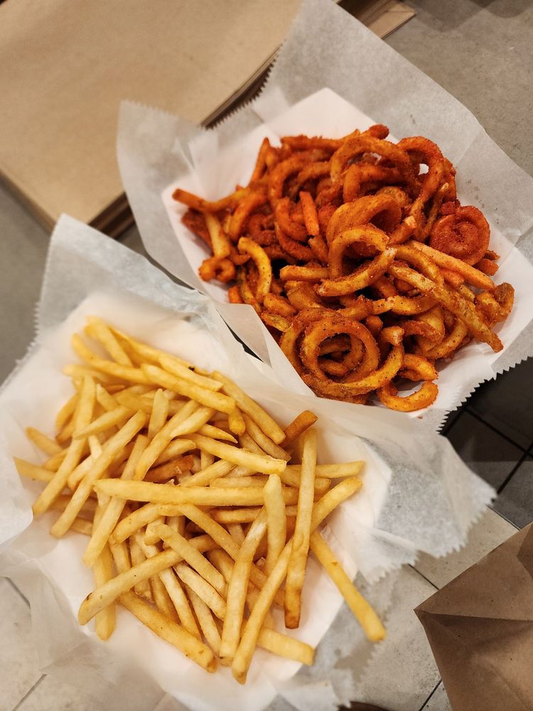 Food from Undercover Fries