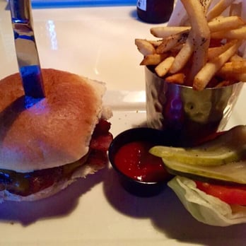 Engine No 9 - Burgers Near Me - Saint Petersburg, Florida
