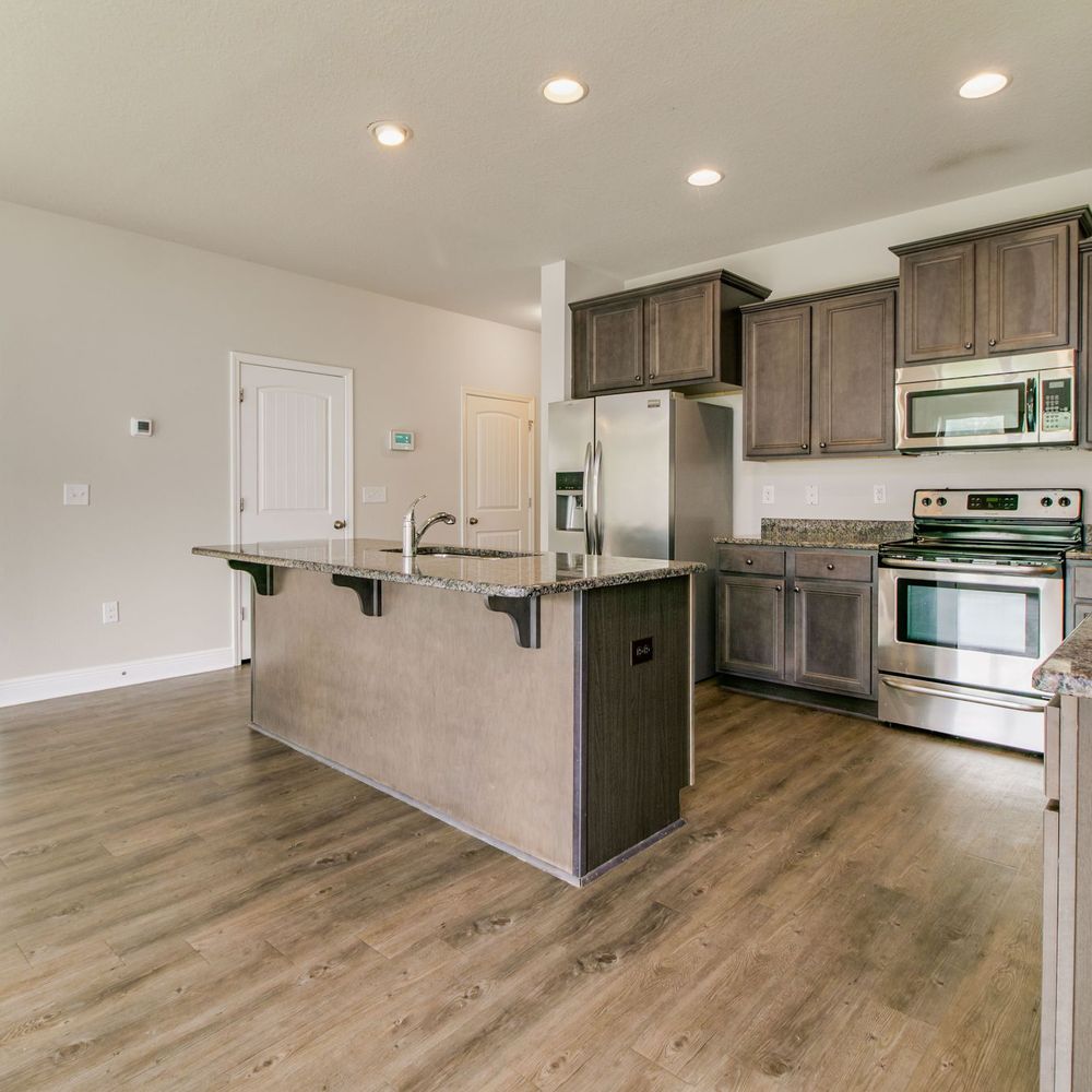 Phillips Cleaning Services - Move out cleaning - Home Cleaning Near Me Phillips Cleaning Services - Move out cleaning - Home Cleaning Near Me