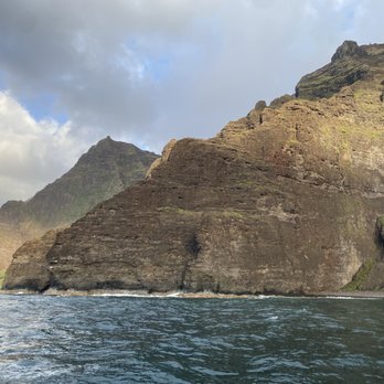 Holoholo Charters - Boating Near Me - Eleele, Hawaii