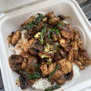 The Elephant Shack - thai basil bowl - Thai Near Me - Honolulu, Hawaii The Elephant Shack - thai basil bowl - Thai Near Me - Honolulu, Hawaii