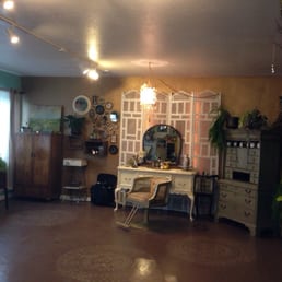 Salon area